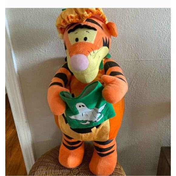 Disneys Tigger As A Pumpkin For Halloween Standing Stuffed.26" Tall set of 2 - Picture 1 of 2